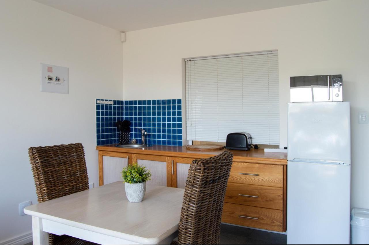 Bellamente Sirene Hotel Gansbaai Bagian luar foto