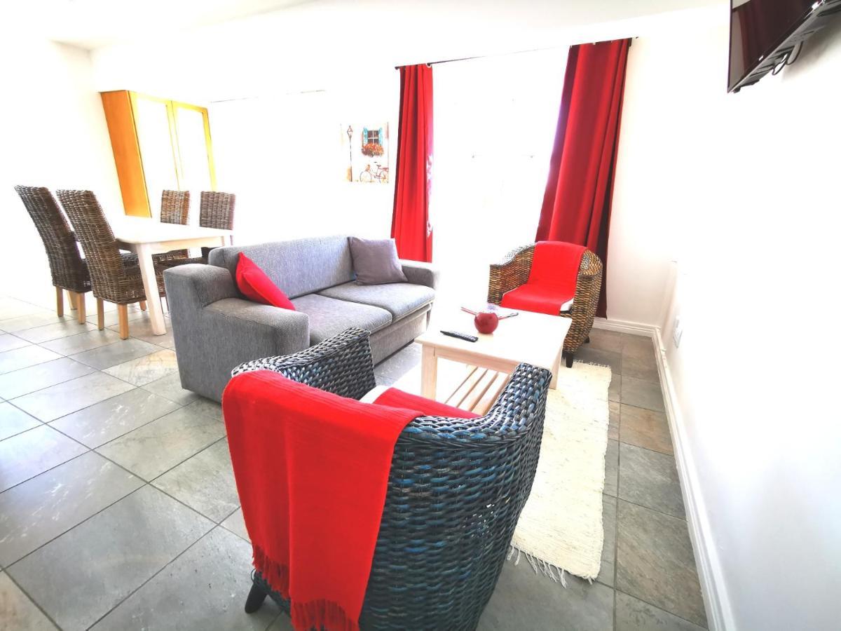 Bellamente Sirene Hotel Gansbaai Bagian luar foto
