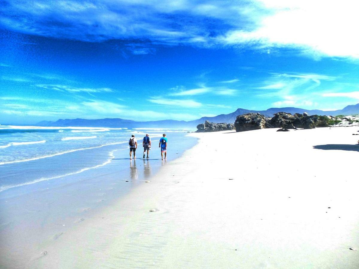 Bellamente Sirene Hotel Gansbaai Bagian luar foto