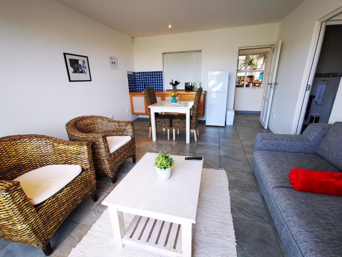 Bellamente Sirene Hotel Gansbaai Bagian luar foto